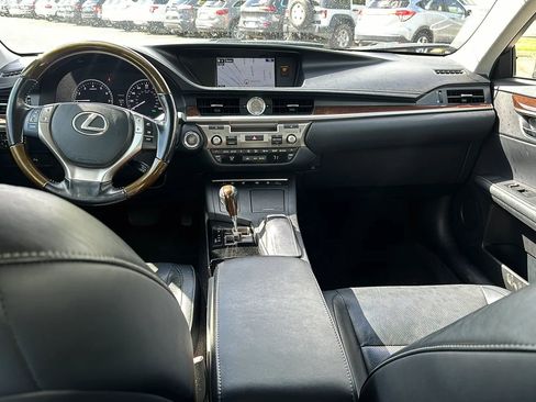 Used 2015 Lexus ES 350 w/ Luxury Package image 12
