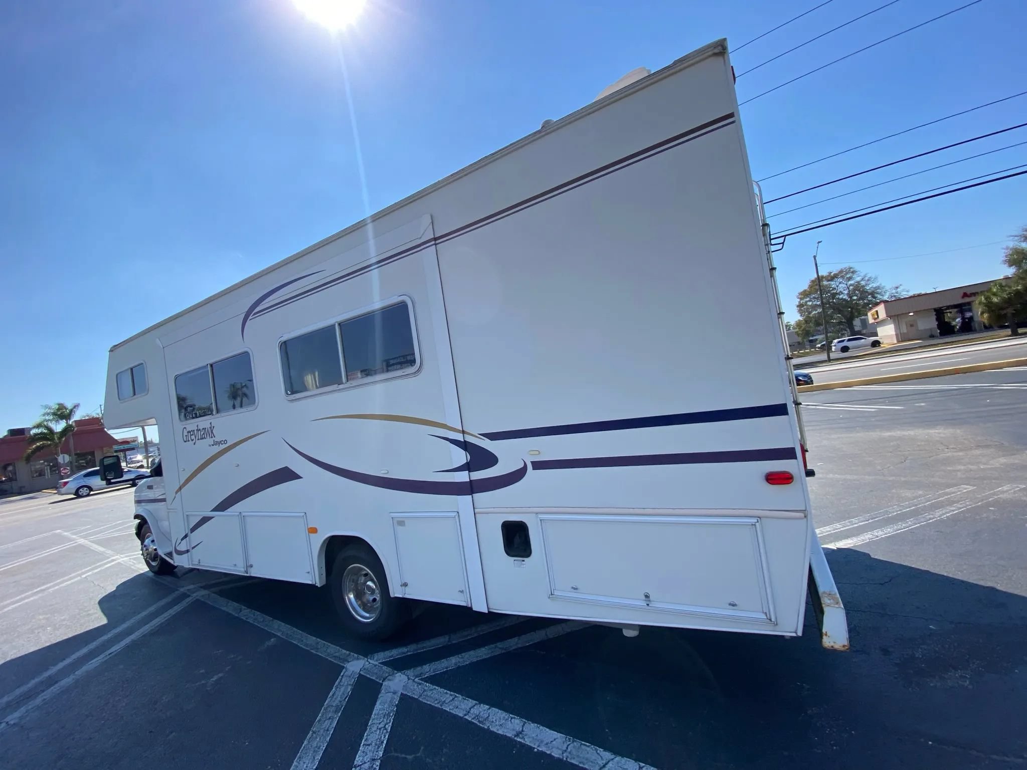 Used 2003 Ford E-450 and Econoline 450 RWD image 3