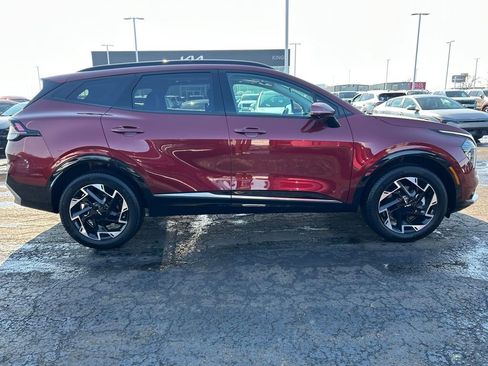 Certified 2024 Kia Sportage SX image 8