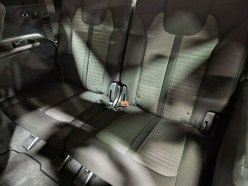 Used 2023 Kia Sorento LX image 53