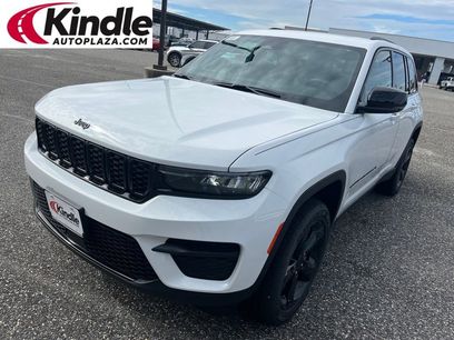 New 2025 Jeep Grand Cherokee Altitude