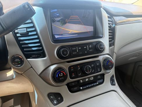 Used 2015 GMC Yukon Denali w/ Touring Package AWD/4WD image 21