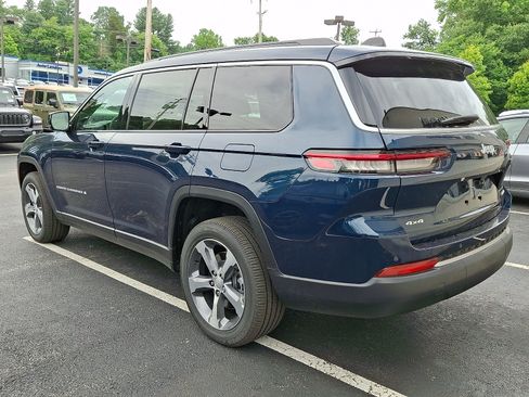 New 2026 Jeep Grand Cherokee L Limited AWD/4WD image 4