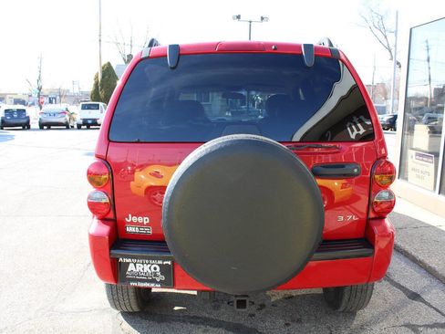 Used 2002 Jeep Liberty Limited image 8