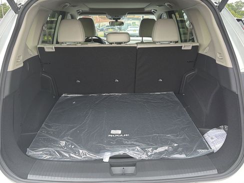 New 2026 Nissan Rogue SV AWD/4WD image 35