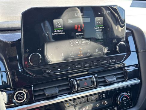 Used 2024 Nissan Pathfinder SL w/ SL Premium Package image 23