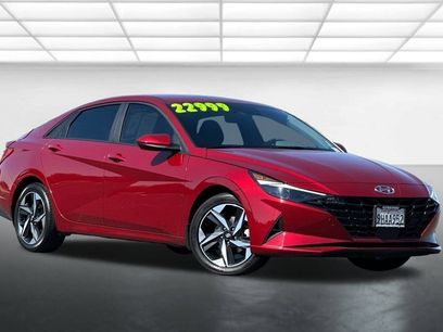 Used 2023 Hyundai Elantra SEL w/ Convenience Package
