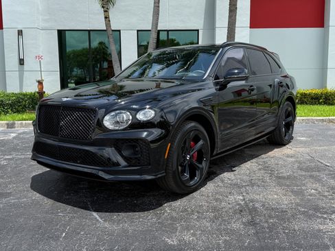 Used 2022 Bentley Bentayga AWD/4WD image 9