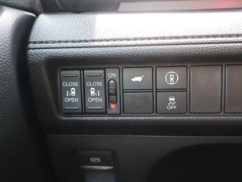 Used 2023 Honda Odyssey Sport image 36