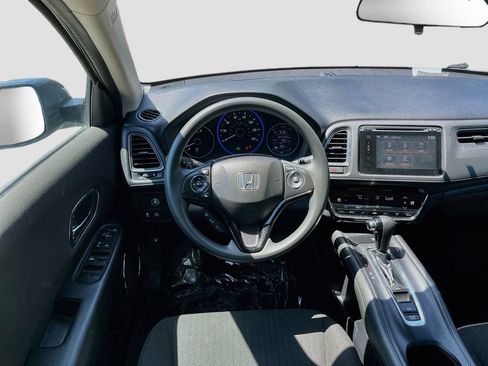 Used 2018 Honda HR-V EX image 22