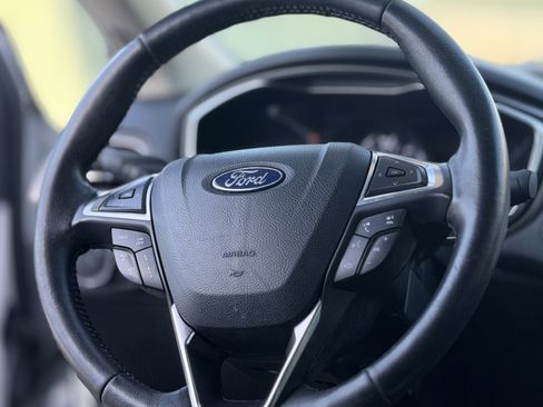 Used 2018 Ford Fusion SE w/ Equipment Group 602A FWD image 21