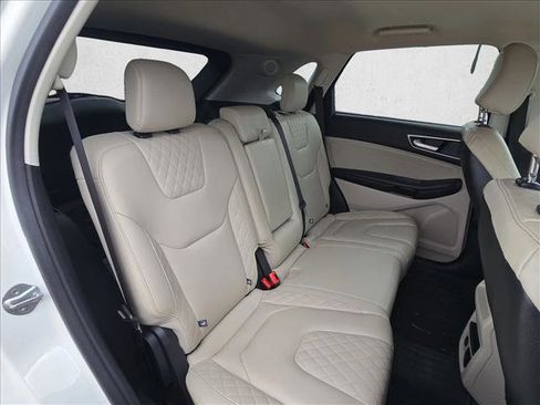 Used 2023 Ford Edge Titanium AWD/4WD image 18