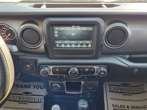 Used 2023 Jeep Wrangler Sport image 18