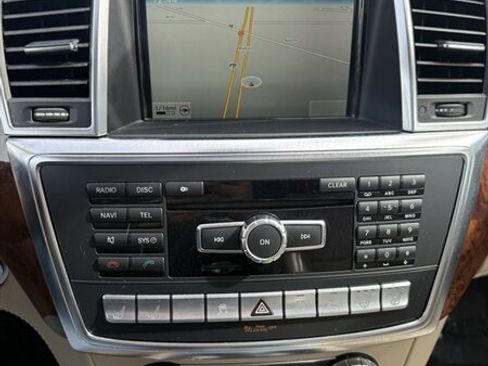 Used 2014 Mercedes-Benz ML 550 4MATIC image 14