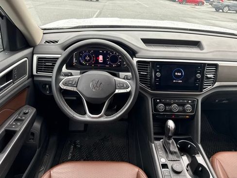 Used 2023 Volkswagen Atlas SE AWD/4WD image 15