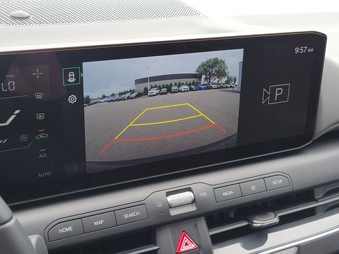 Used 2025 Kia K4 EX FWD image 26