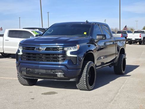 Used 2023 Chevrolet Silverado 1500 RST w/ Convenience Package II image 3