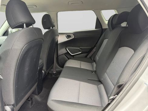 Used 2022 Kia Soul LX FWD image 28