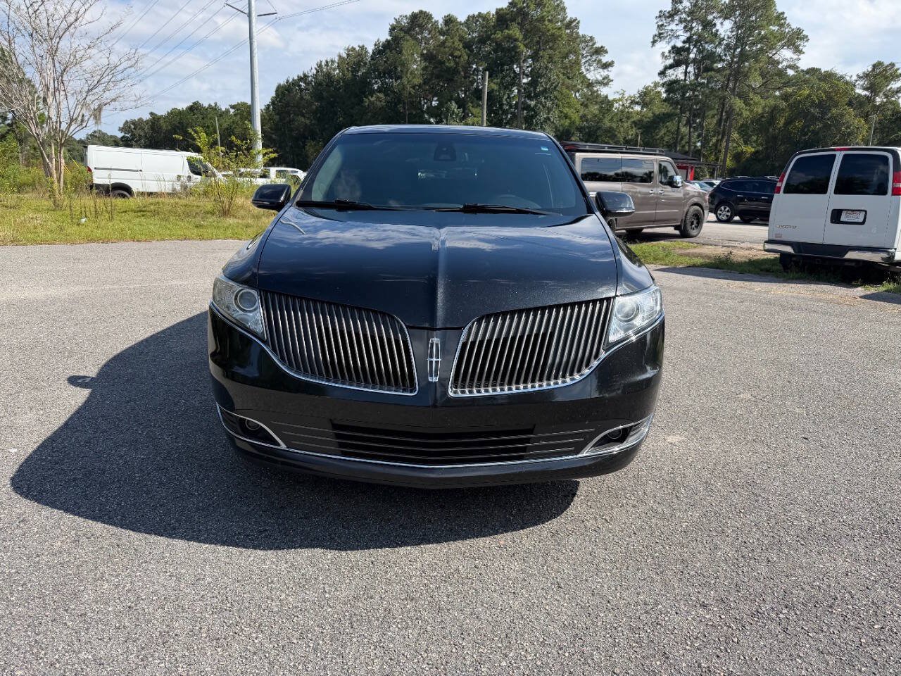 Used 2015 Lincoln MKT AWD image 27
