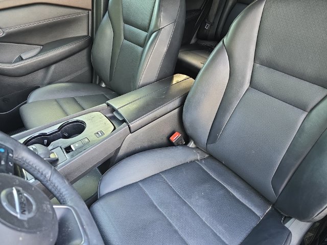 Used 2021 Nissan Rogue SV w/ Premium Package FWD image 13