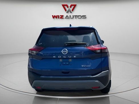 Used 2021 Nissan Rogue SV w/ Premium Package AWD/4WD image 4