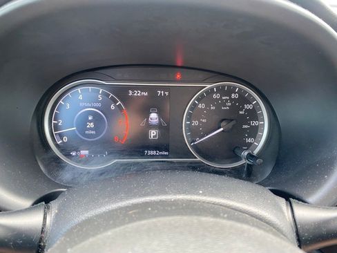 Used 2020 Nissan Kicks SR w/ SR Premium Package FWD image 19