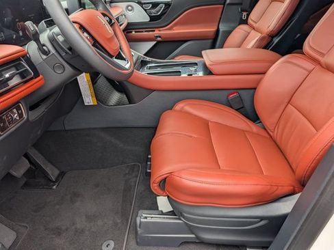 New 2026 Lincoln Aviator Reserve AWD/4WD image 15