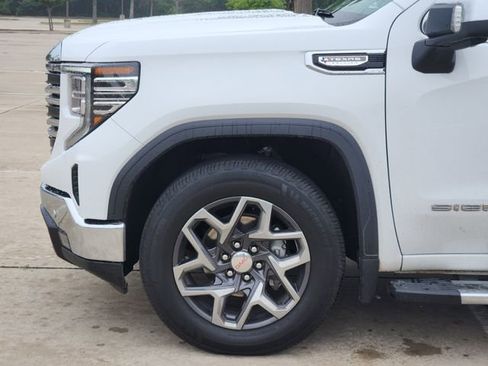 Used 2024 GMC Sierra 1500 SLT RWD image 8