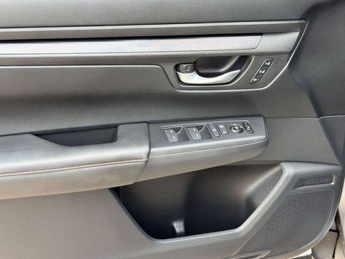 Used 2025 Honda CR-V Sport-L image 14