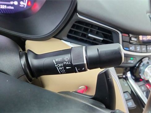 Used 2025 Acura TLX w/ Technology Package image 41