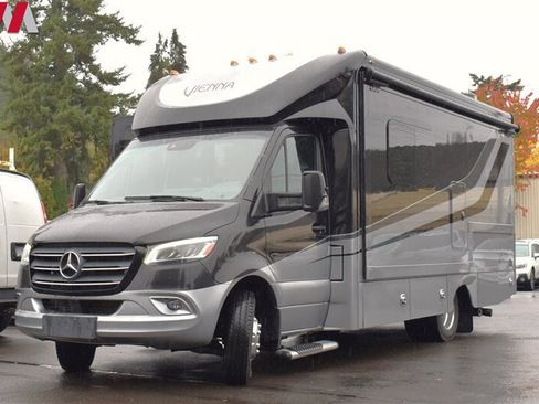 Used 2019 Mercedes-Benz Sprinter 170 image 11