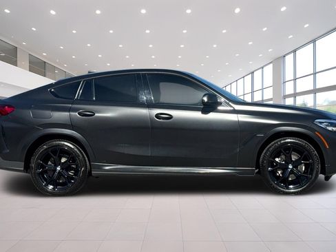 Used 2020 BMW X6 sDrive40i w/ M Sport Package RWD image 3