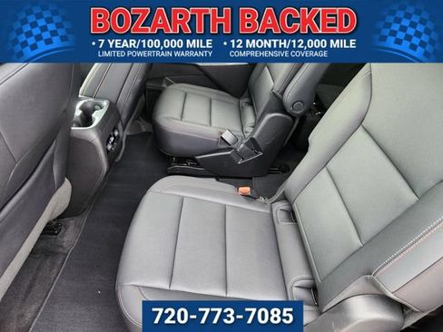 Used 2025 Chevrolet Traverse Z71 AWD/4WD image 13