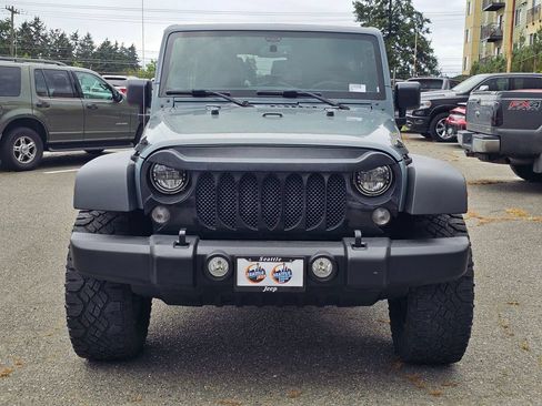 Used 2015 Jeep Wrangler Unlimited Sport w/ Quick Order Package 23S AWD/4WD image 3