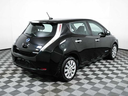 Used 2017 Nissan Leaf S w/ Charge Package FWD image 3