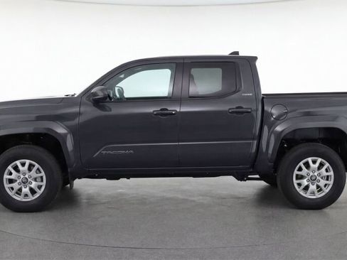 New 2026 Toyota Tacoma SR5 image 3