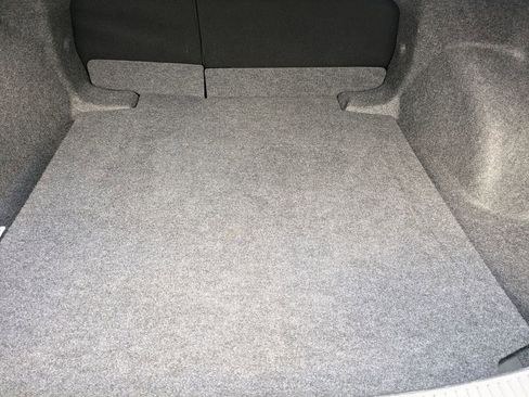 Used 2025 Toyota Corolla LE image 29