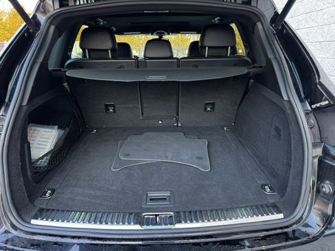 Used 2018 Porsche Cayenne image 7