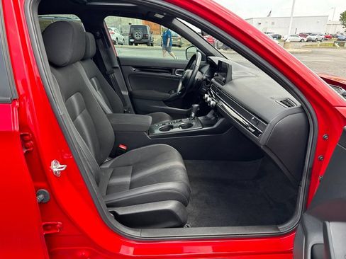 Used 2025 Honda Civic Sport image 39