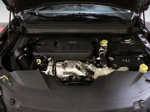 Used 2020 Jeep Cherokee Trailhawk image 78