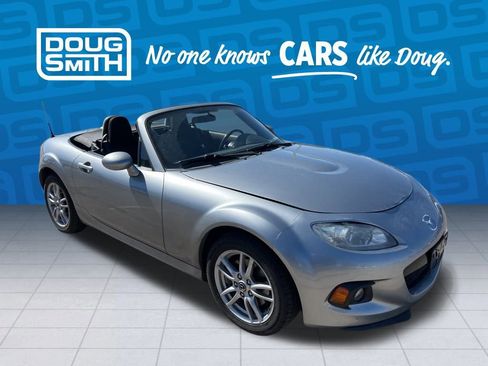 Used 2014 MAZDA MX-5 Miata Sport image 6