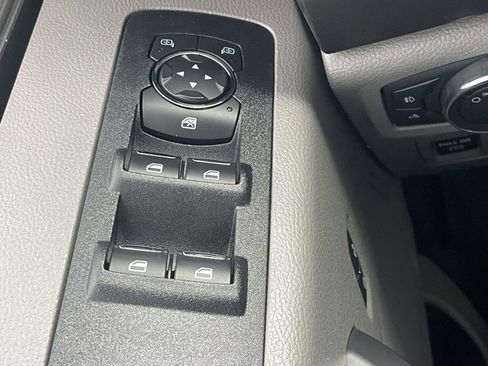 Used 2019 Ford F150 XLT w/ Equipment Group 301A Mid image 8