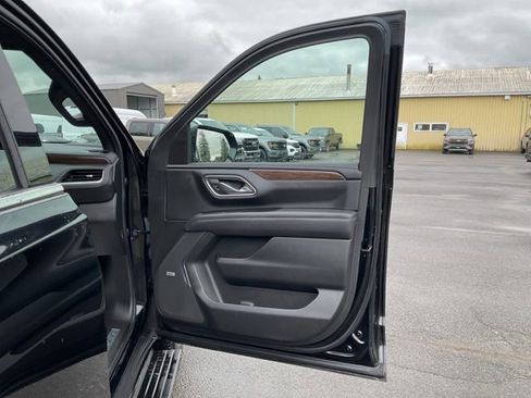 Used 2022 Chevrolet Tahoe High Country AWD/4WD image 39