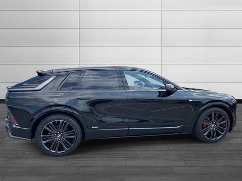 New 2026 Cadillac Lyriq V image 6
