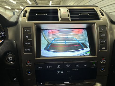 Used 2018 Lexus GX 460 image 19