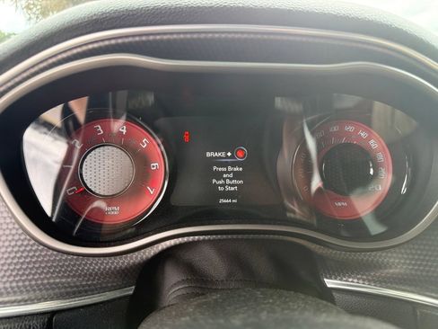 Used 2019 Dodge Challenger SRT Hellcat Redeye RWD image 9