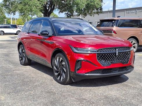 New 2025 Lincoln Nautilus Reserve w/ Jet Appearance Package image 3