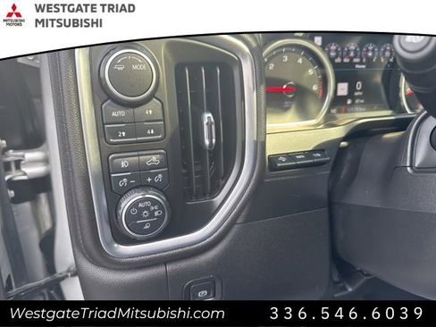 Used 2020 Chevrolet Silverado 2500 High Country w/ Technology Package AWD/4WD image 21