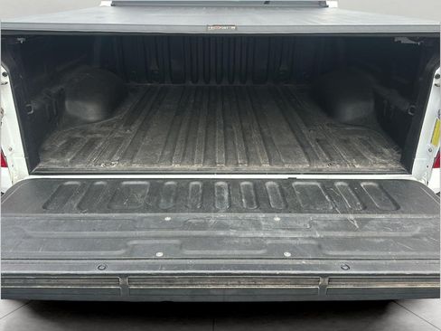 Used 2017 Toyota Tundra Platinum AWD/4WD image 27