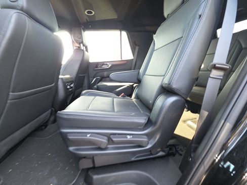 Used 2025 GMC Yukon Denali AWD/4WD image 15